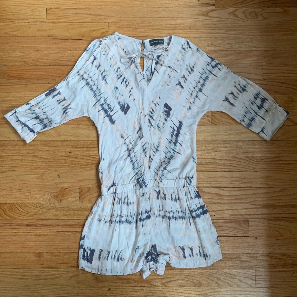 Michael Stars Off White Gray Pink Shibori Tie Dye Cold Shoulder Romper